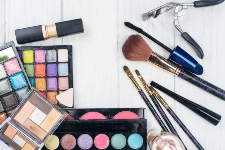 makeup kit products